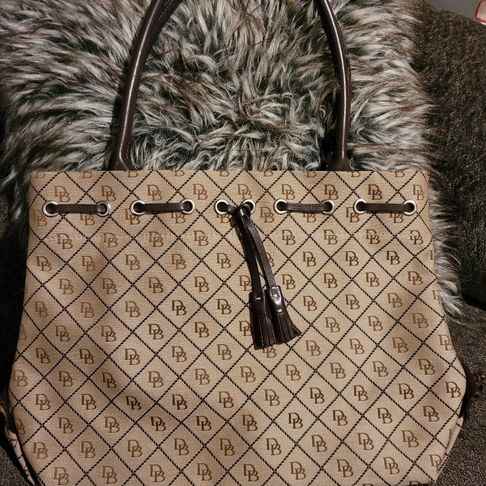 Dooney & Burke shoulder bag